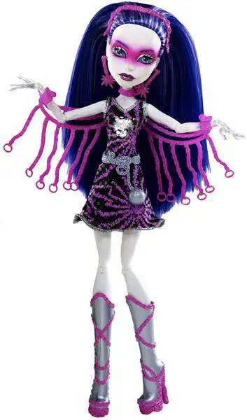 10.5-Inch Doll I647