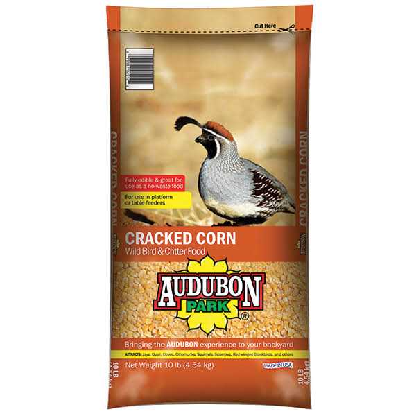 Cracked Corn Wild Bird & Critter Food H923