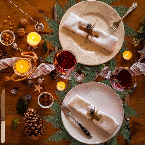 Round Christmas Placemats Set of 6 G6142
