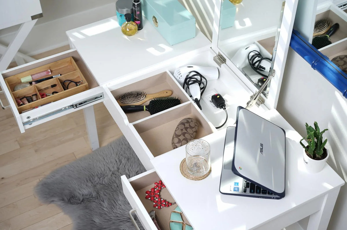White Rectangle Writing Desk with Drawer Q473107