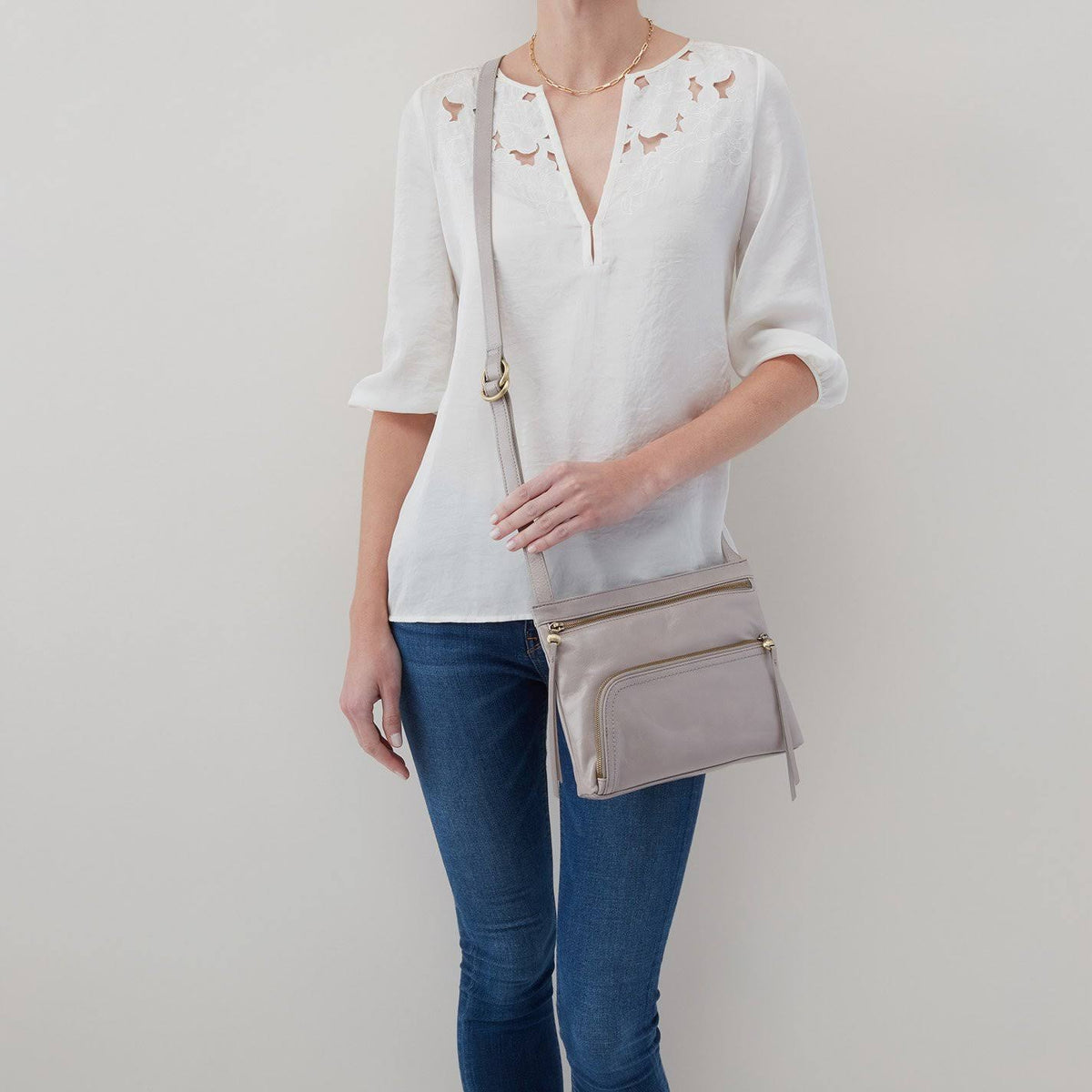 Black Crossbody P665