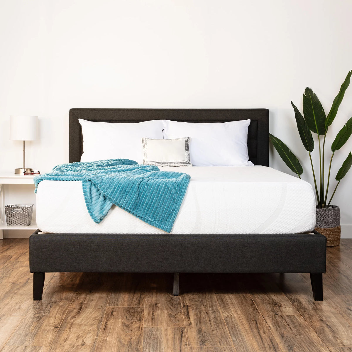 12in Full Size Medium-Firm Memory Foam Mattress I8432